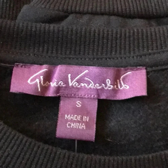 Gloria Vanderbilt Ladies' Pullover with Lace - Picture 5 of 7